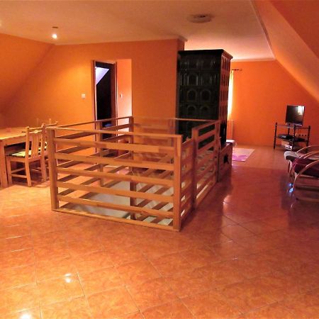 Menyhart Apartman Gyenesdiason 6 Fo Reszere Bagian luar foto
